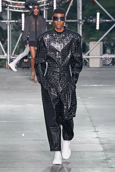 Look 56